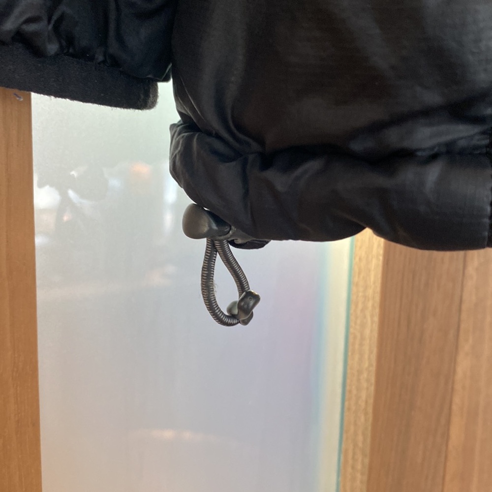 Mountain HardWear Black Puffy Jacket - Picture 4 of 9
